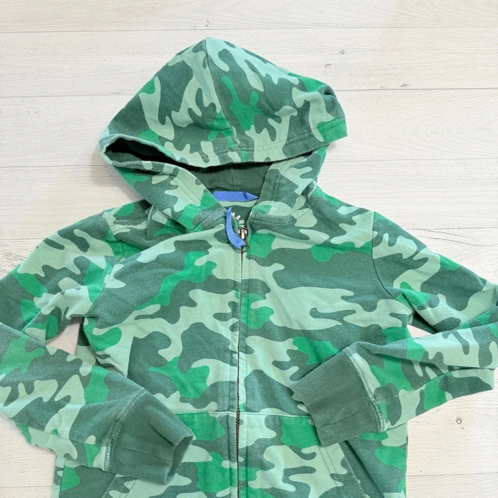 Primary kids green camo‎ zip up hooded sweatshirt 4/5